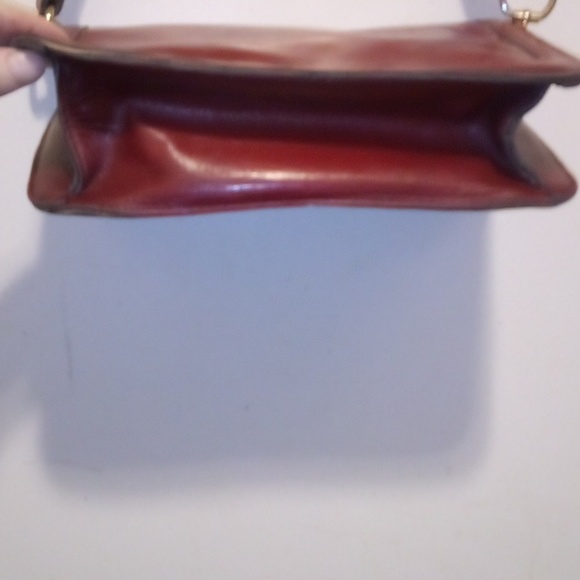 Handmade Leather Etienne Aigner Red Burgundy Messenger Shoulder Bag - Picture 6 of 15